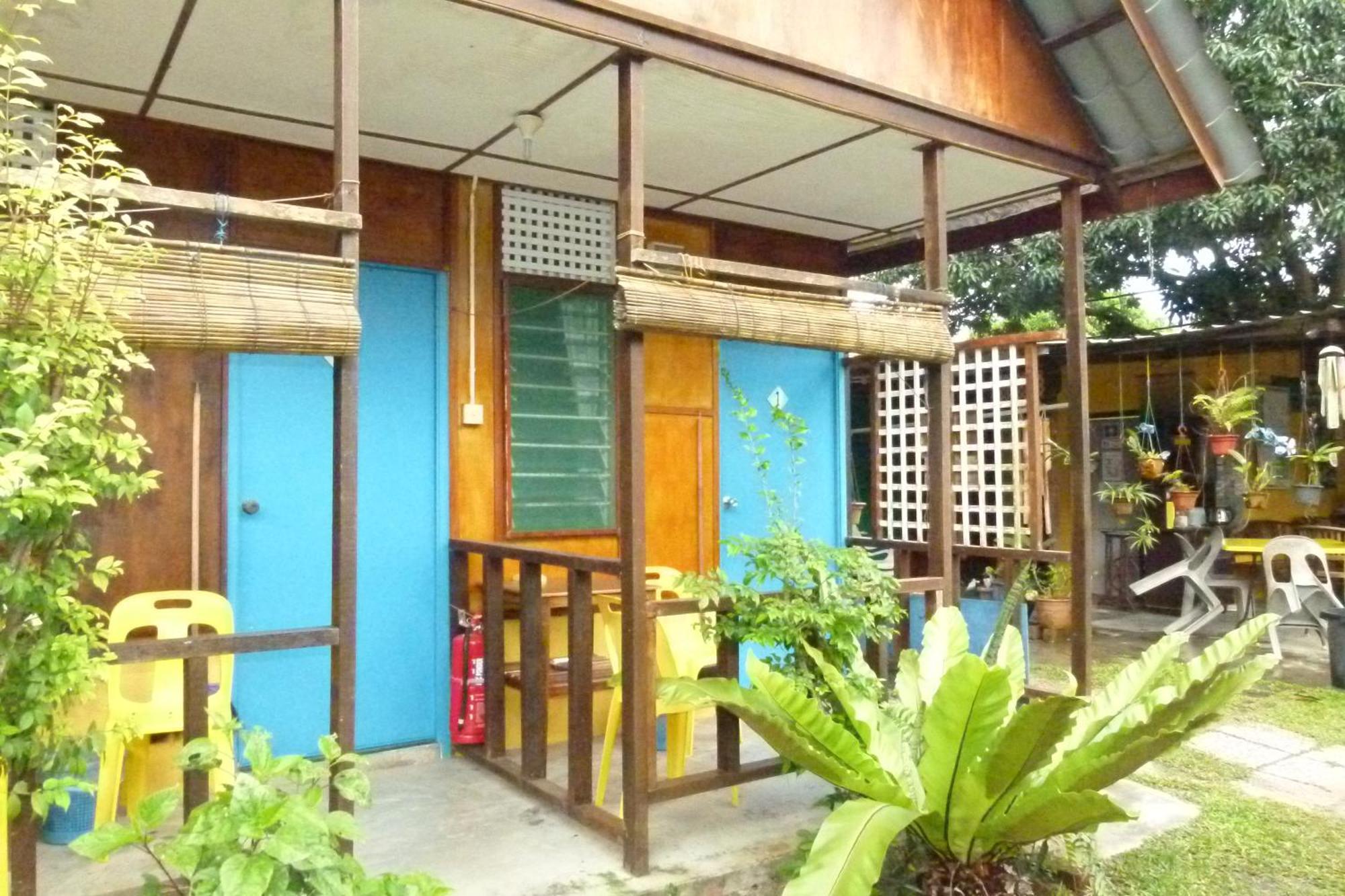 Cheers Garden Chalet Kampong Ayer Batang Exterior photo